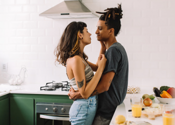 6 Ways CBD Can Dramatically Improve Your Sex Life