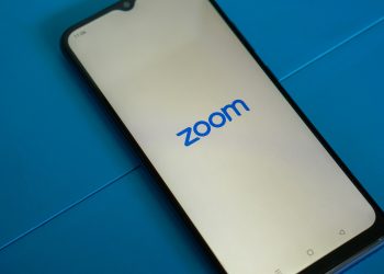 How to blur background in zoom
